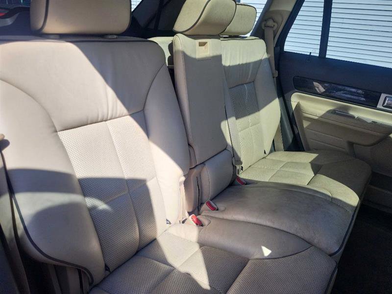 Used 2008 Lincoln MKX AWD image 11