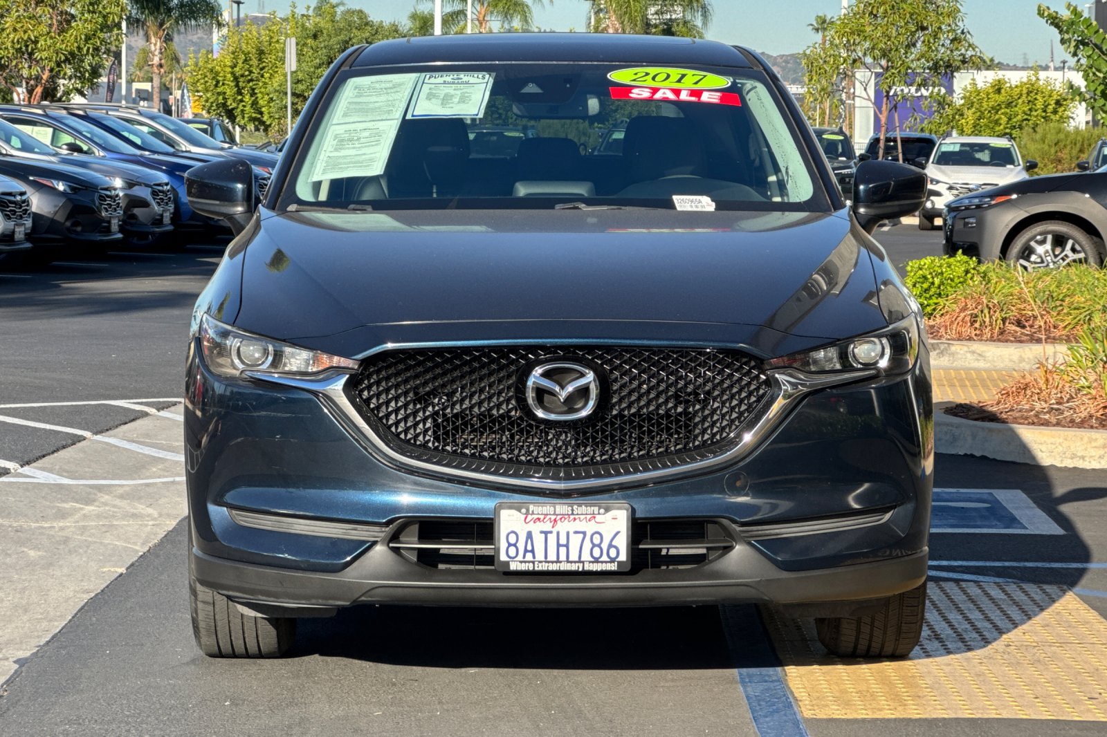 Used 2017 MAZDA CX-5 Touring w/ Preferred Equipment Package FWD image 9