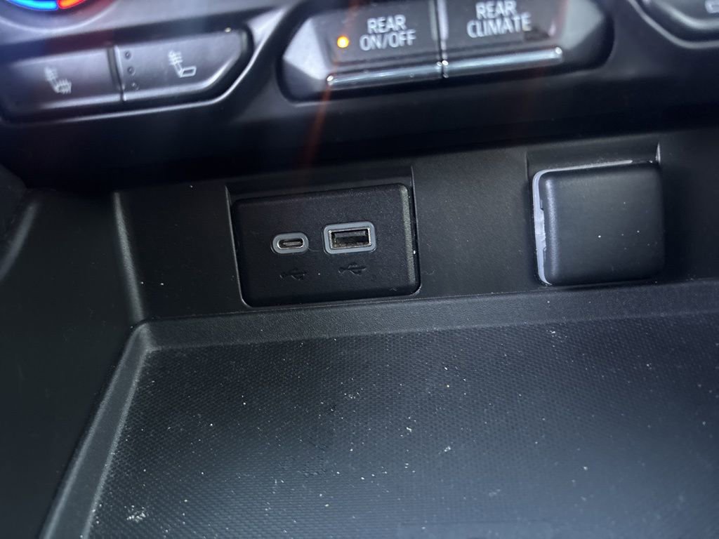 Used 2023 Chevrolet Tahoe Z71 image 14