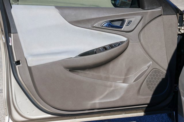 Used 2022 Chevrolet Malibu LT image 9