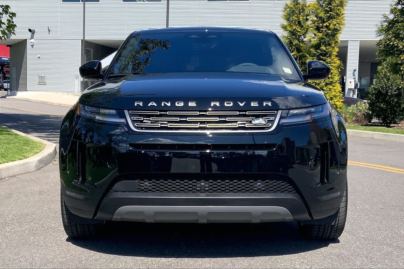 New 2026 Land Rover Range Rover Evoque S AWD/4WD image 3