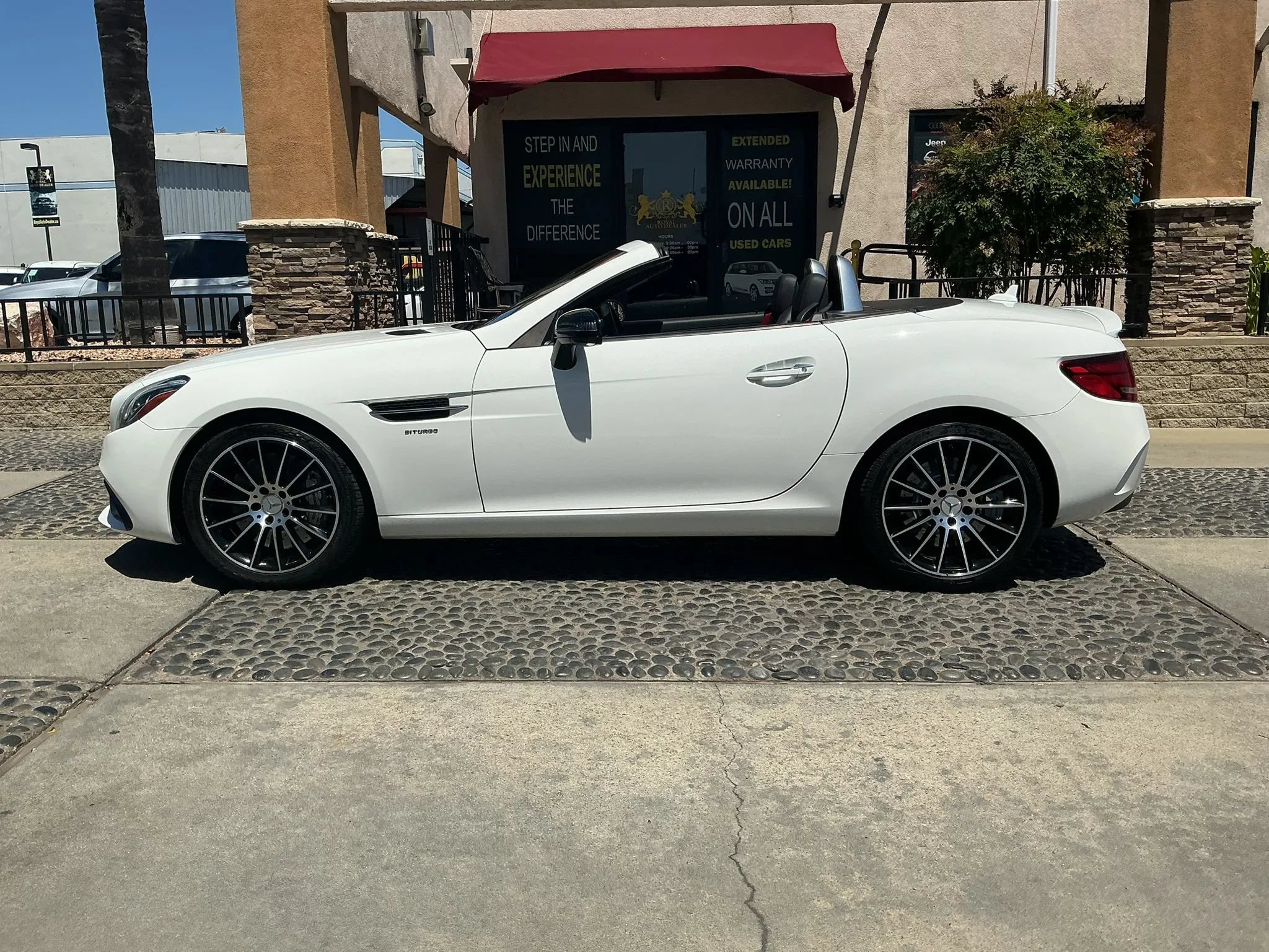 Used 2017 Mercedes-Benz SLC 43 AMG image 10