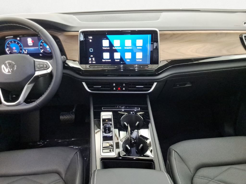 Certified 2026 Volkswagen Atlas SE w/ Panoramic Sunroof Package FWD image 13