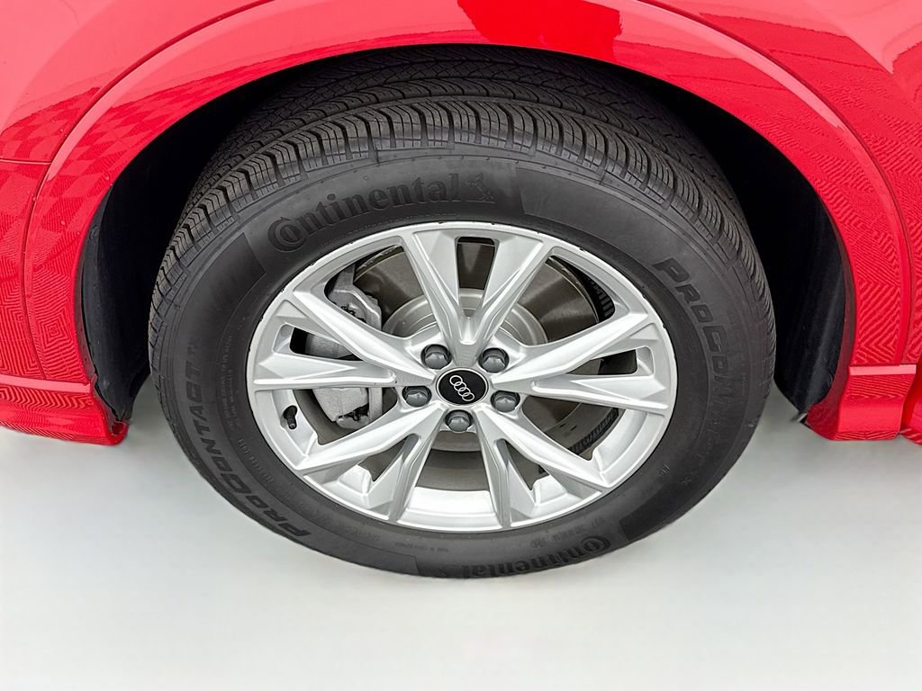 Certified 2025 Audi Q3 2.0T Premium Plus w/ Premium Plus Package image 28