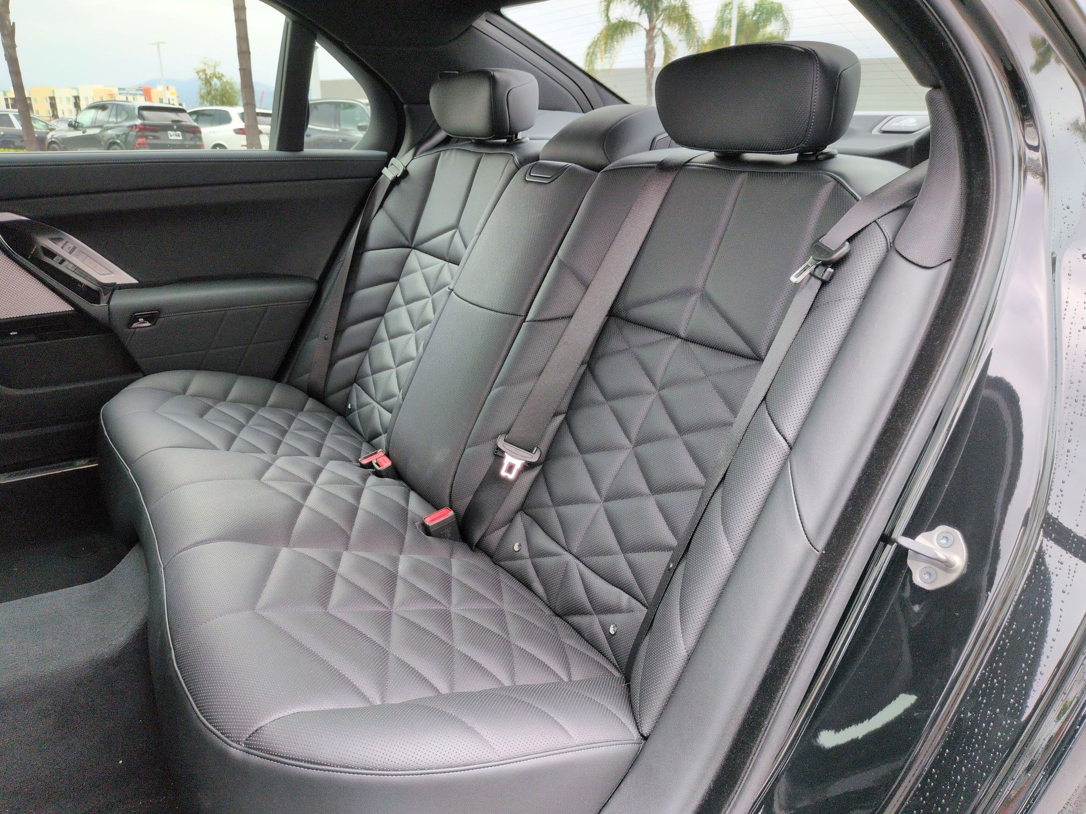 Used 2026 BMW 740i w/ Premium Package RWD image 30
