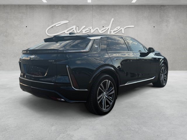 Certified 2026 Cadillac Lyriq Luxury AWD/4WD image 17