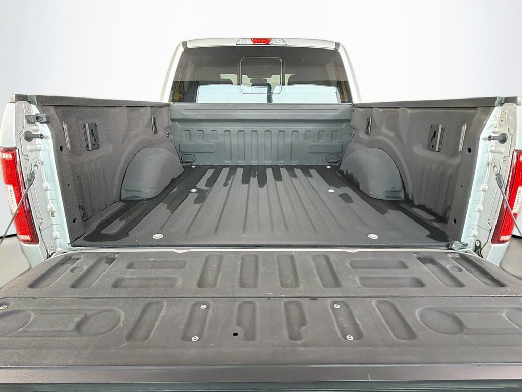 Used 2018 Ford F150 XLT w/ Equipment Group 302A Luxury AWD/4WD image 28