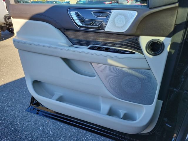 Used 2022 Lincoln Navigator L Black Label image 20