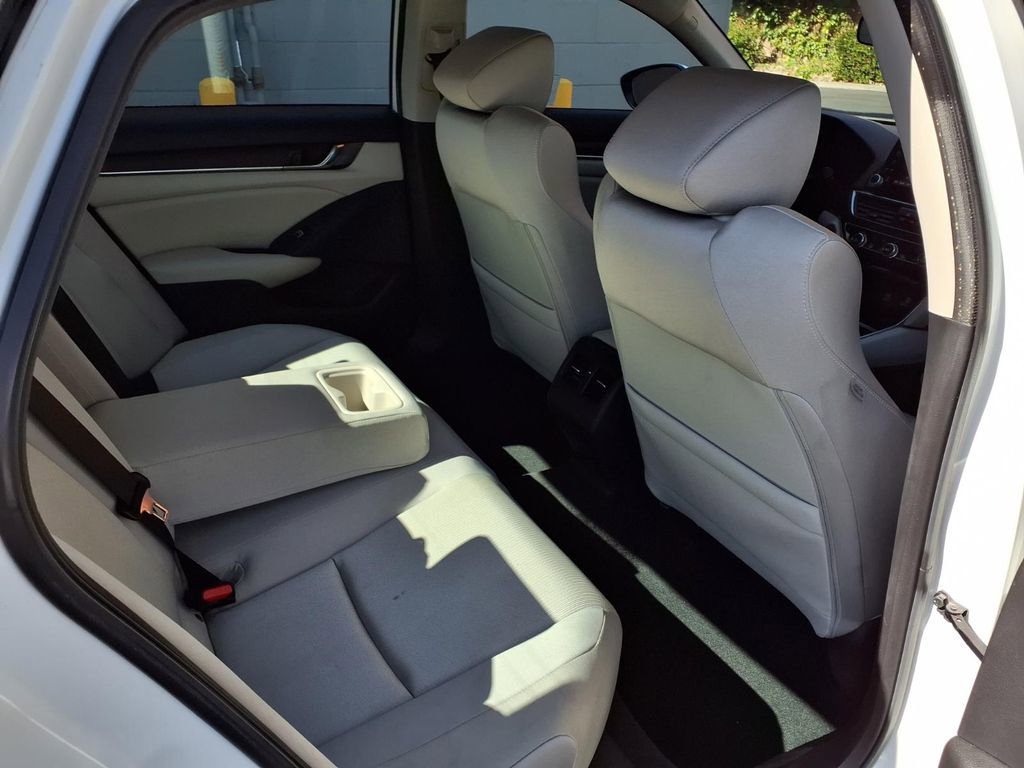 Used 2020 Honda Accord EX image 22