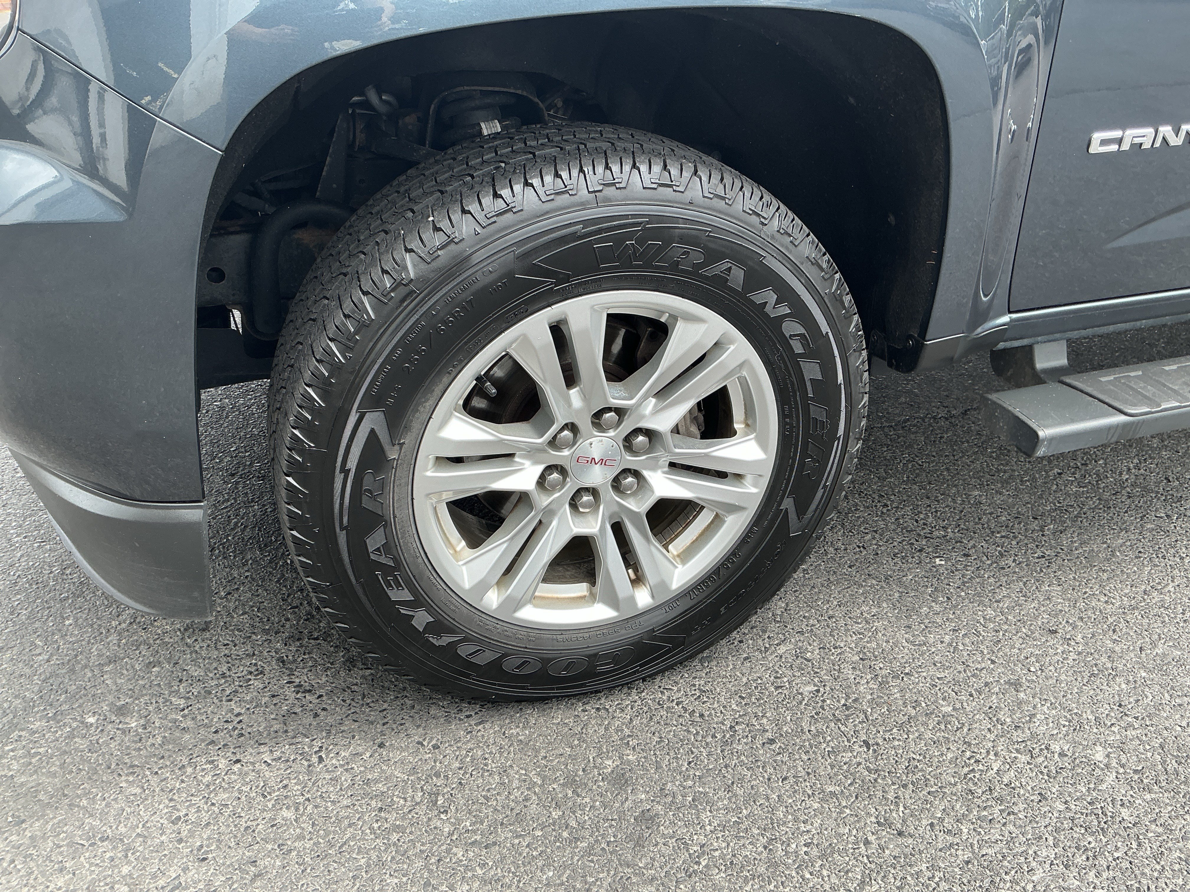 Used 2019 GMC Canyon SLE w/ SLE Convenience Package AWD/4WD image 9