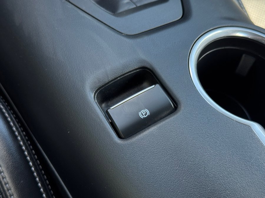 Used 2024 Ford Mustang Premium RWD image 57