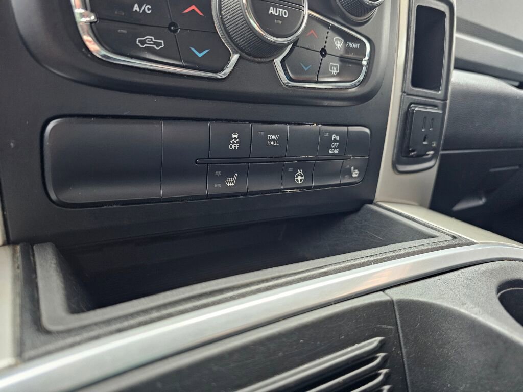Used 2019 RAM 1500 Classic Warlock image 38
