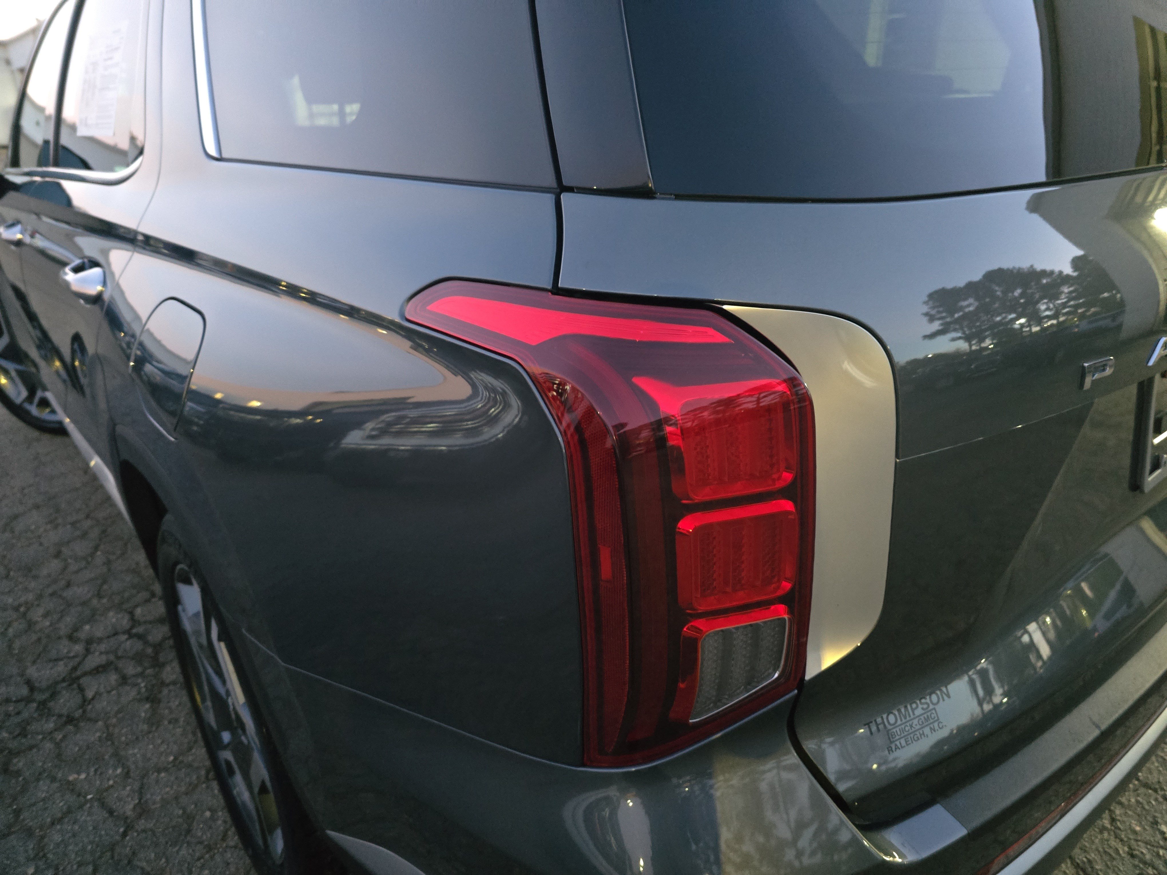 Used 2025 Hyundai Palisade Limited AWD/4WD image 35