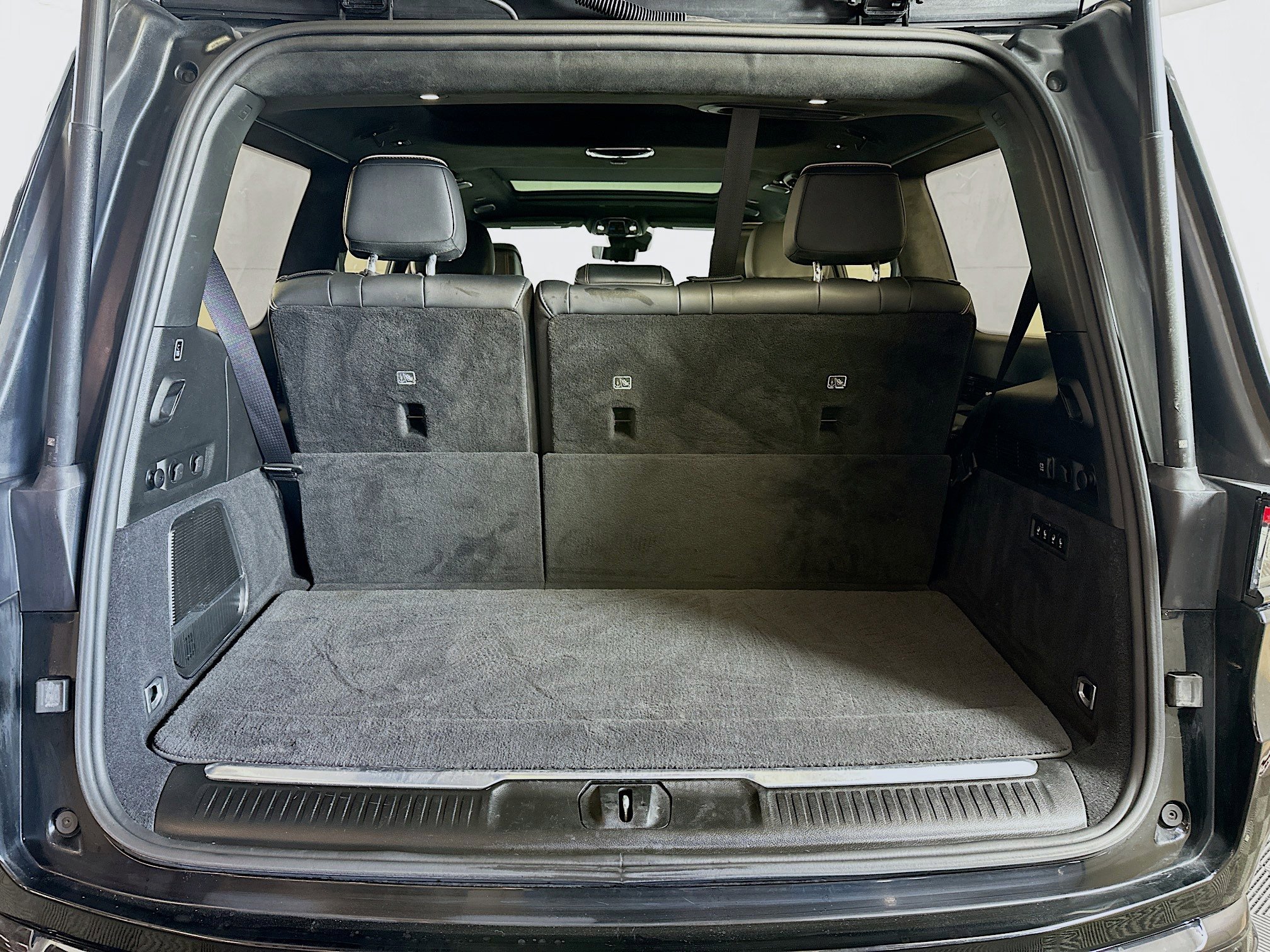 Used 2023 Jeep Grand Wagoneer Series III w/ Quick Order Packagew 28T image 27