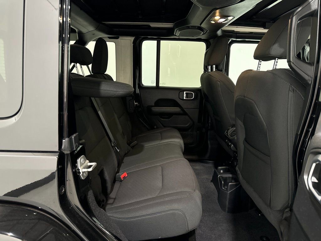 Used 2020 Jeep Wrangler Unlimited Sahara w/ Uconnect 4C Nav & Sound Group image 20