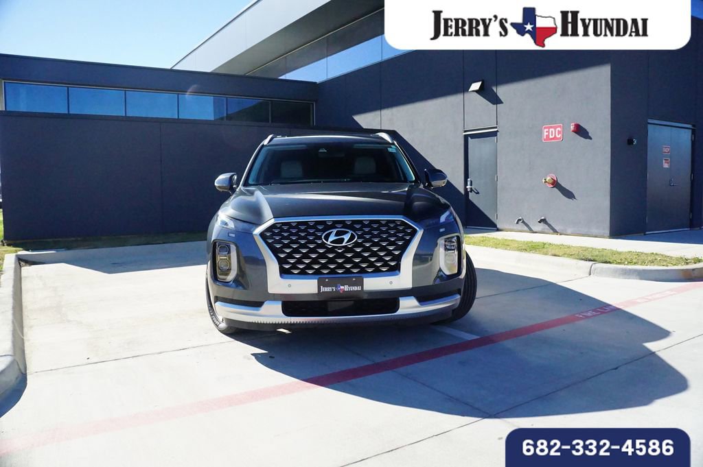 Used 2021 Hyundai Palisade Calligraphy image 2