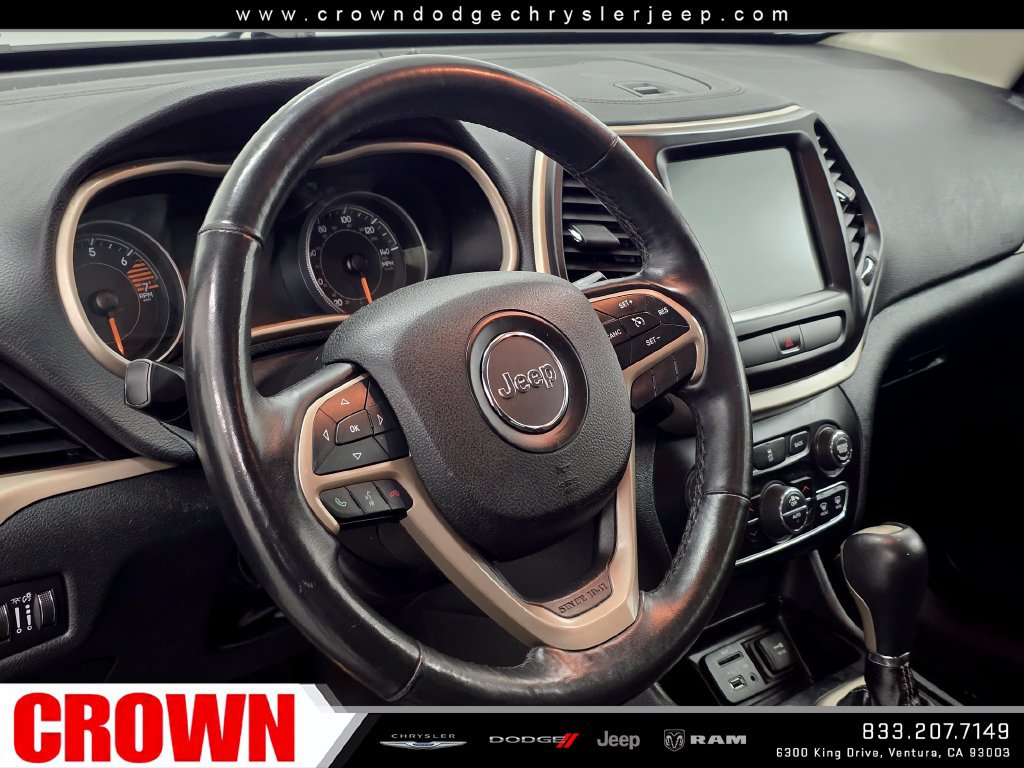 Used 2016 Jeep Cherokee Limited FWD image 19