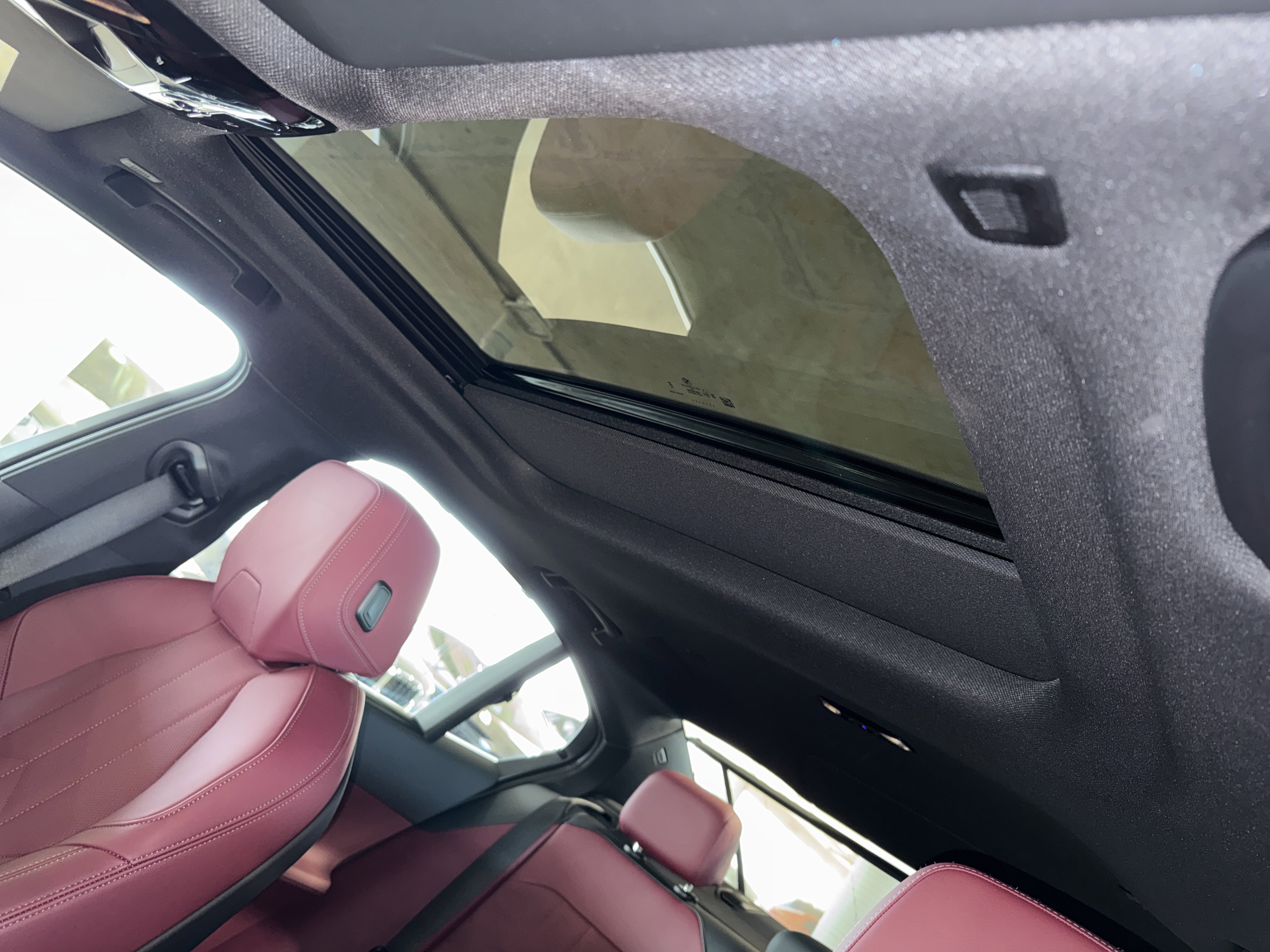 Certified 2025 BMW 530i image 32