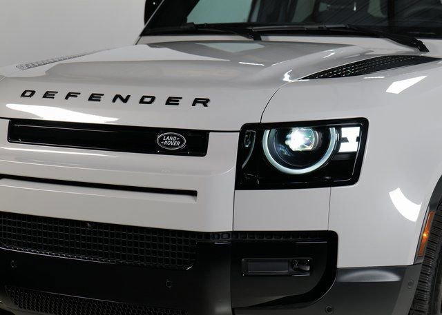 New 2026 Land Rover Defender 110 S image 37