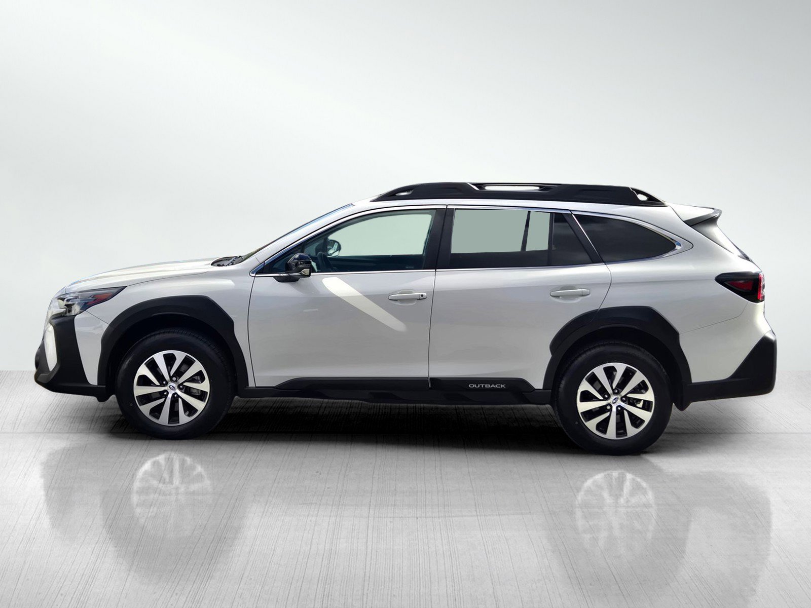 Used 2024 Subaru Outback Premium image 7