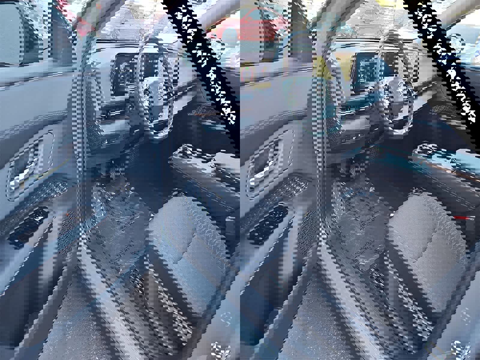 Used 2024 Nissan Ariya FWD image 10