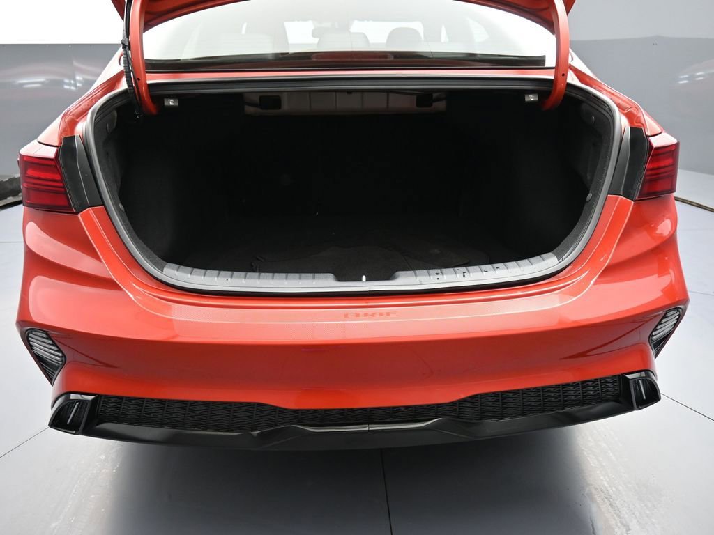 Certified 2023 Kia Forte GT-Line image 21