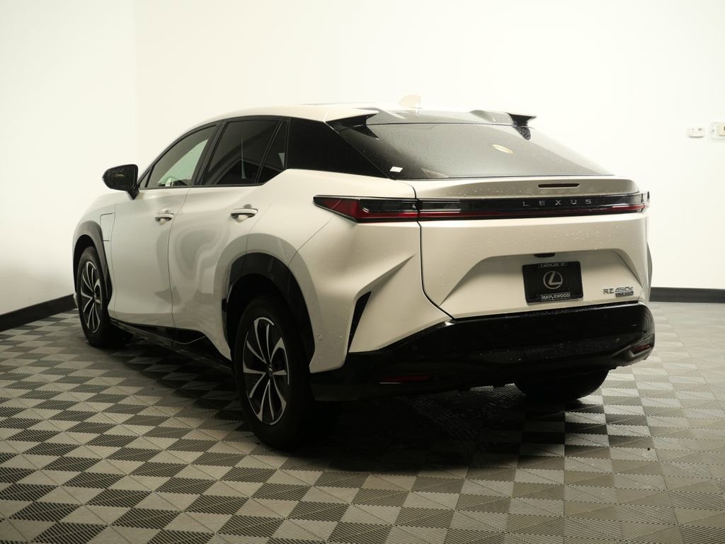 Used 2023 Lexus RZ 450e Premium w/ Technology Package image 6