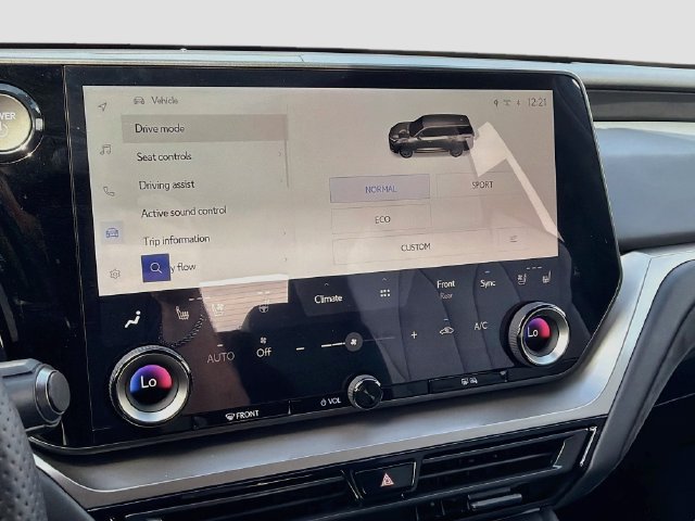 New 2026 Lexus TX 500h AWD w/ Technology Package image 31