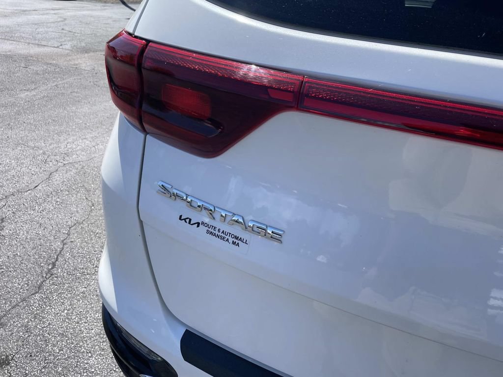 Used 2022 Kia Sportage LX AWD/4WD image 5