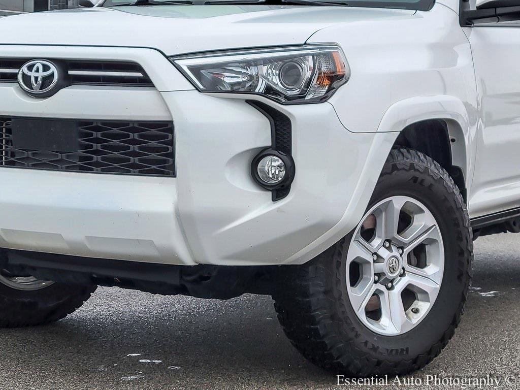 Used 2020 Toyota 4Runner SR5 image 3