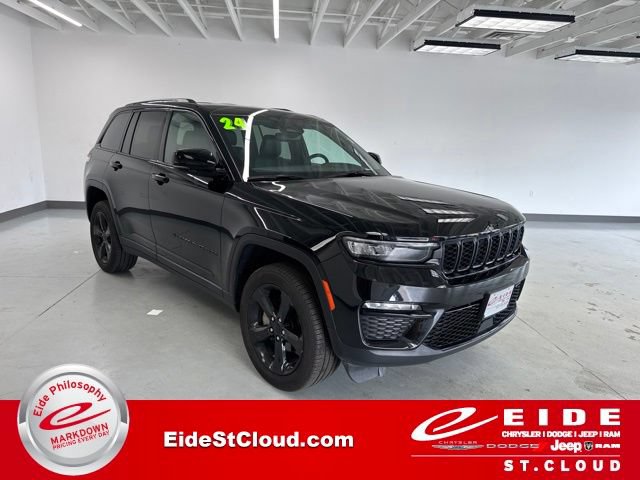 Used 2024 Jeep Grand Cherokee Limited w/ Black Appearance Package AWD/4WD 360° Tour