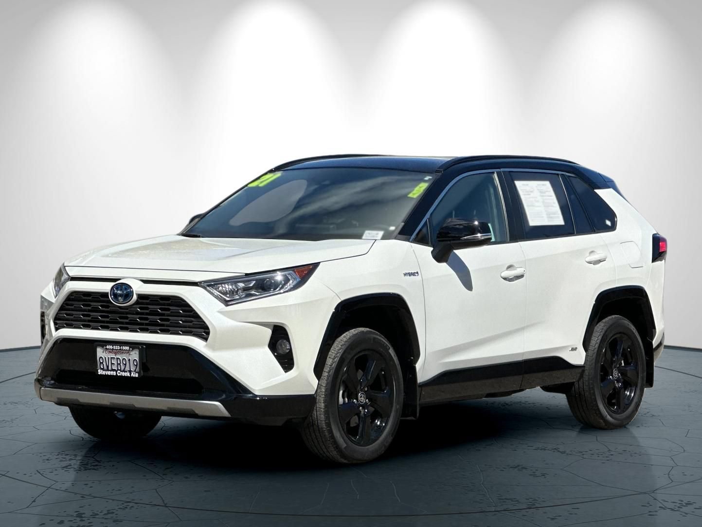 Used 2021 Toyota RAV4 XSE w/ XSE Grade Weather Package AWD/4WD image 8