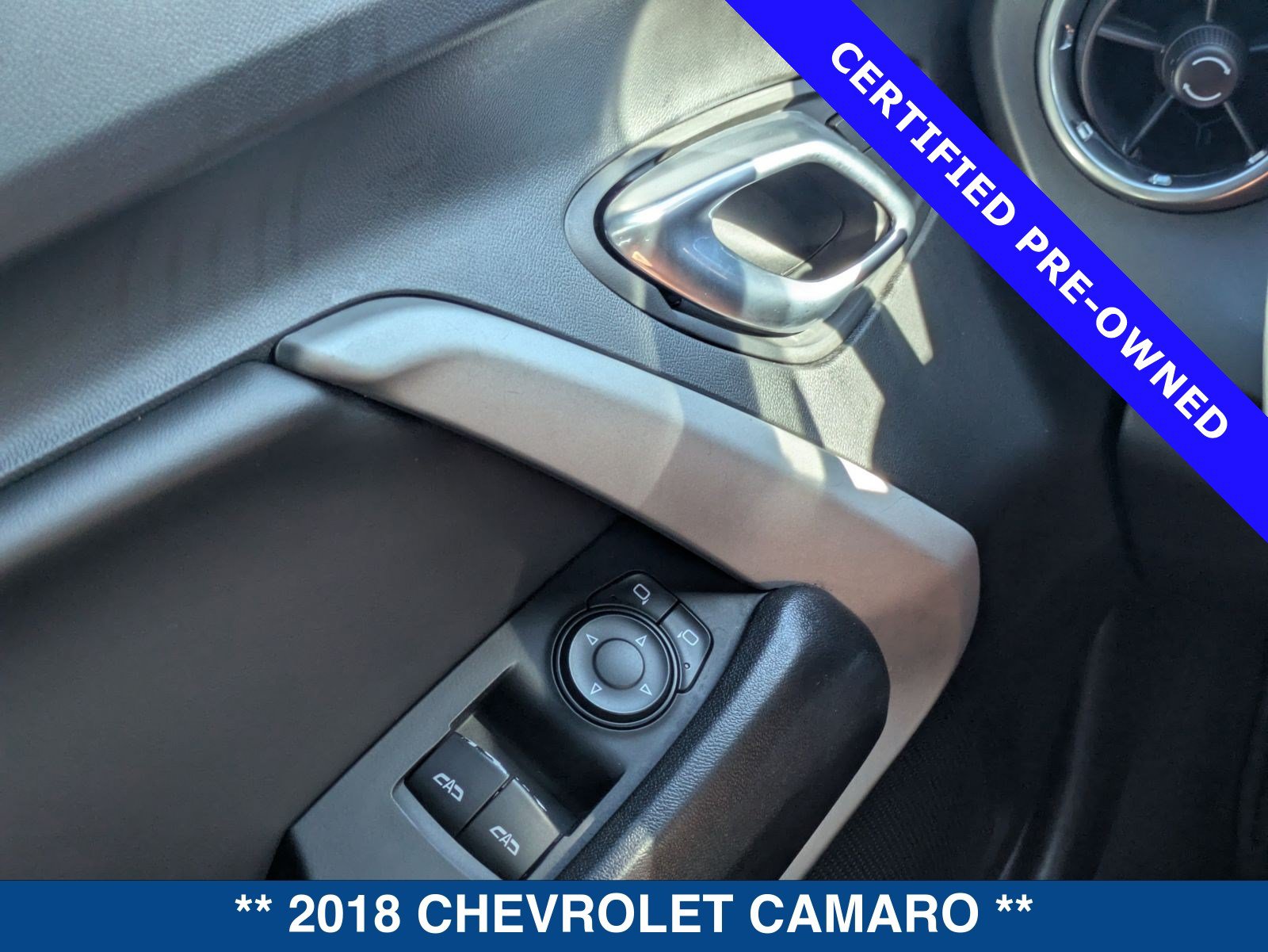 Used 2018 Chevrolet Camaro LT RWD image 18