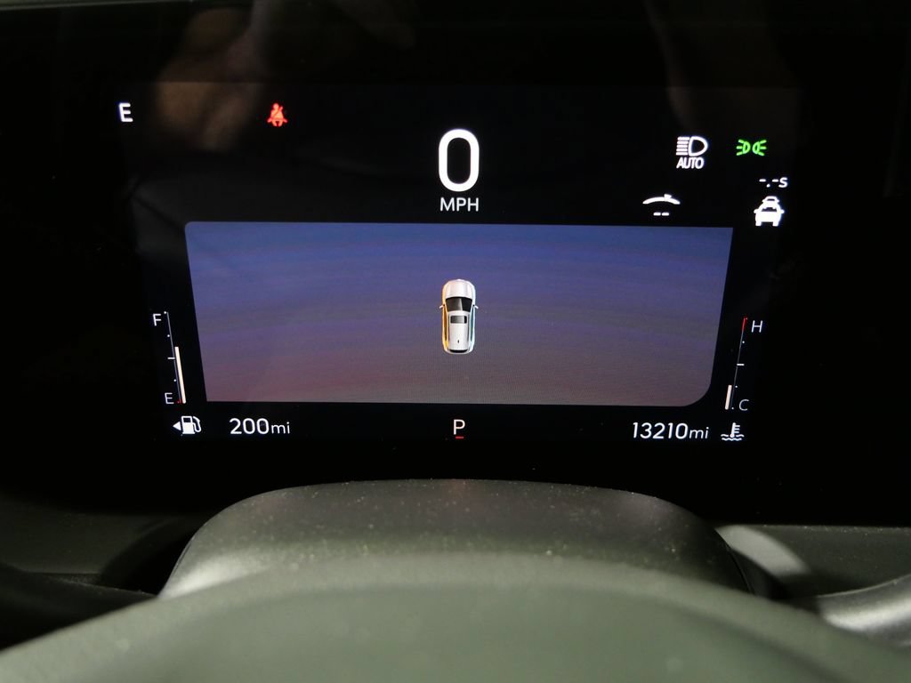 Used 2024 Buick Encore GX Avenir w/ Avenir Technology Package AWD/4WD image 34