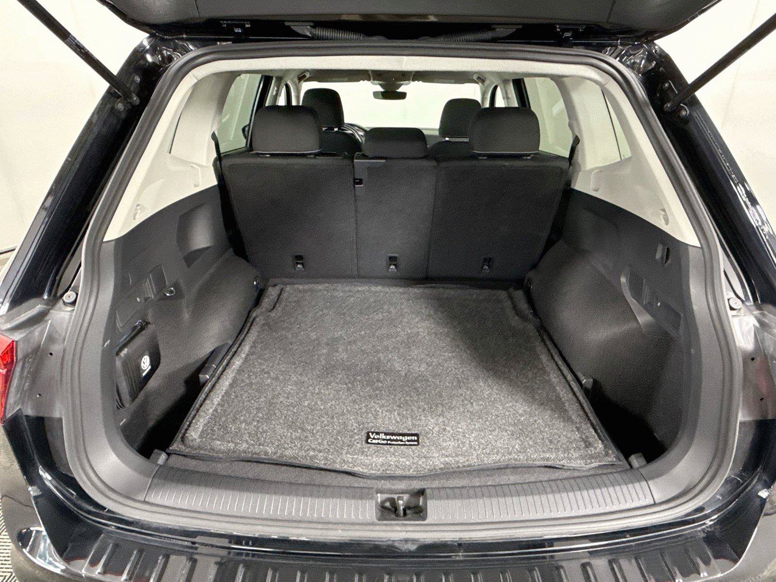 Used 2024 Volkswagen Tiguan S AWD/4WD image 17