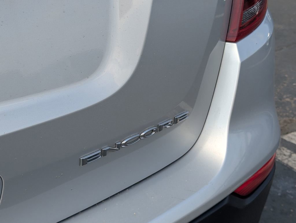 Used 2020 Buick Encore Preferred FWD image 9