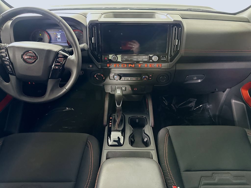 Used 2025 Nissan Frontier PRO-4X AWD/4WD image 17
