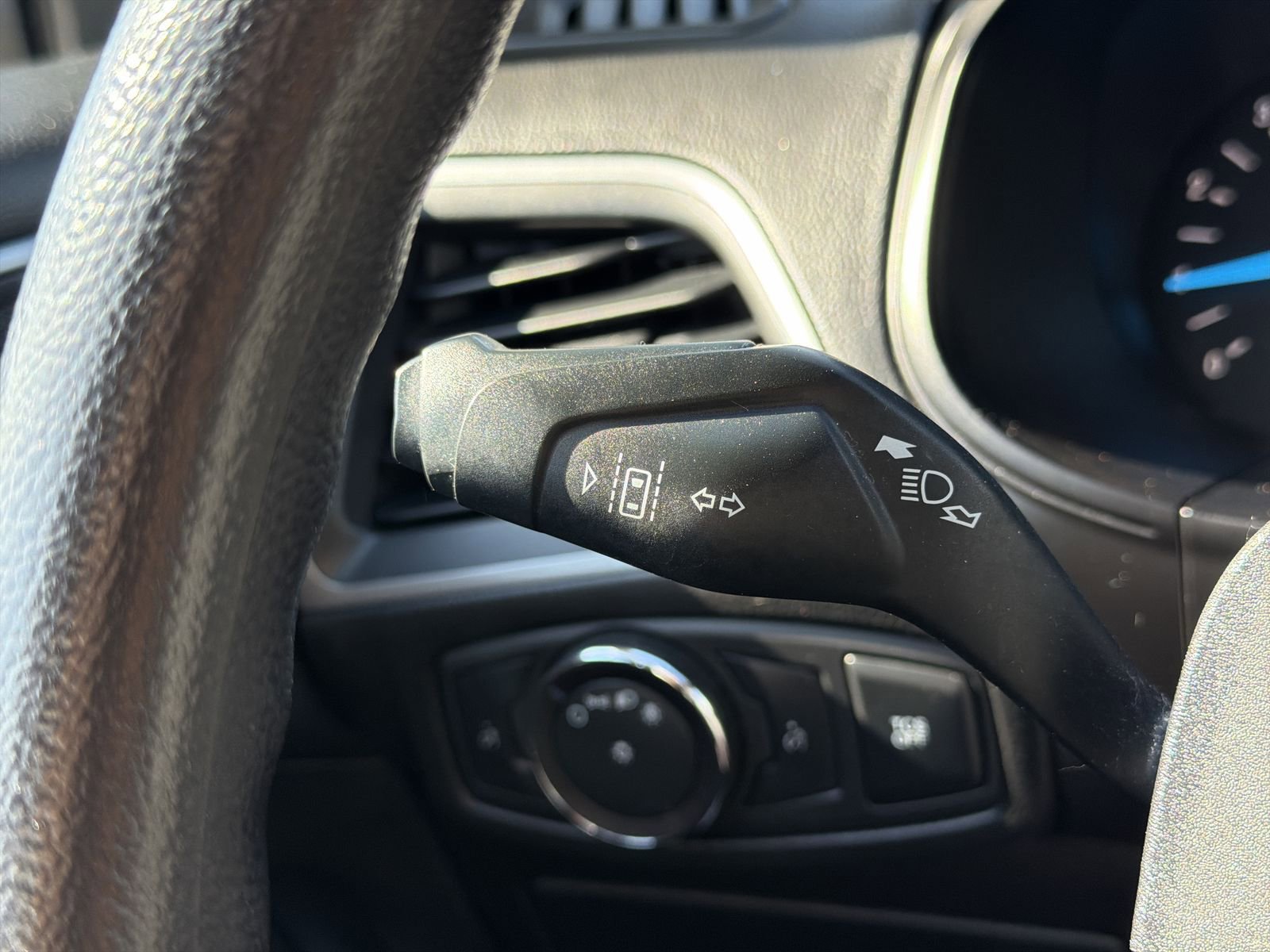 Used 2019 Ford Edge SE w/ Cargo Accessory Package AWD/4WD image 30