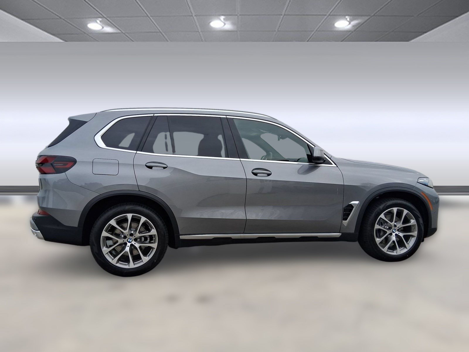 Used 2026 BMW X5 sDrive40i w/ Parking Assistance Package RWD image 7