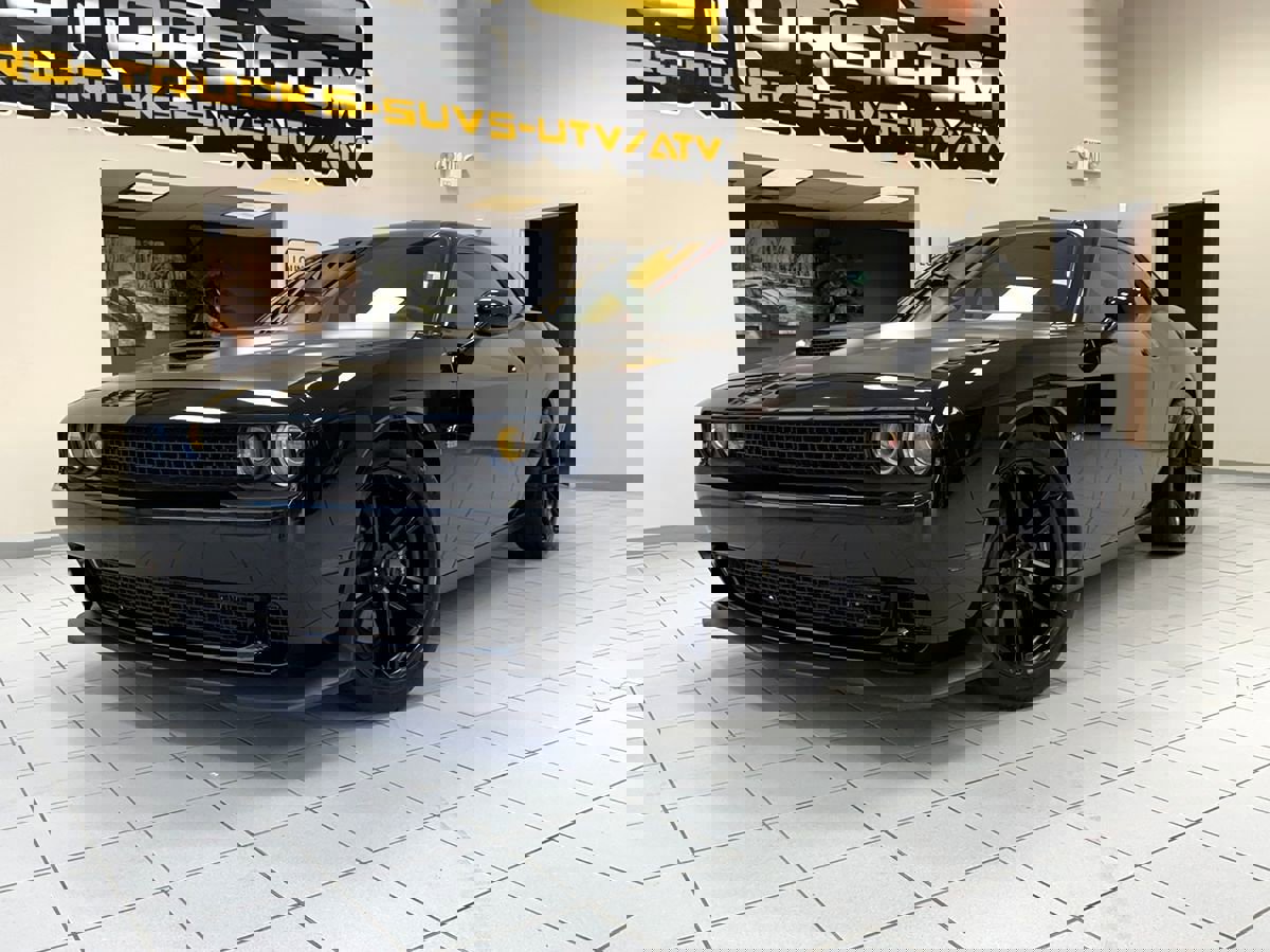 Used 2021 Dodge Challenger R/T Scat Pack w/ Plus Package image 2