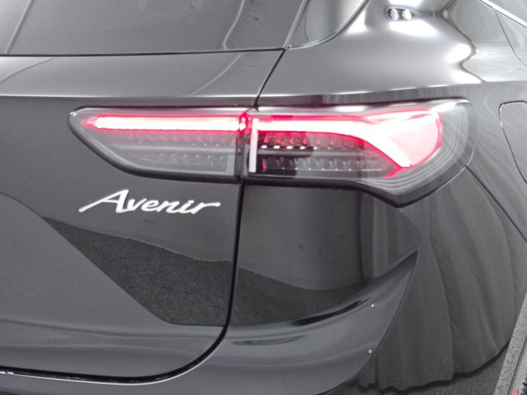 New 2026 Buick Envision Avenir image 13