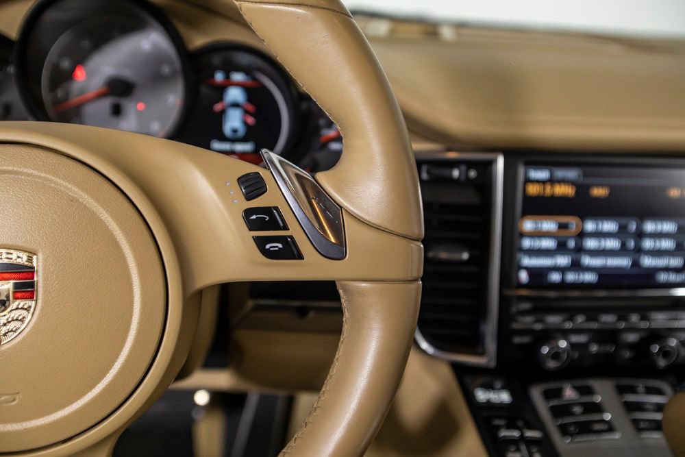 Used 2012 Porsche Panamera 4S image 39