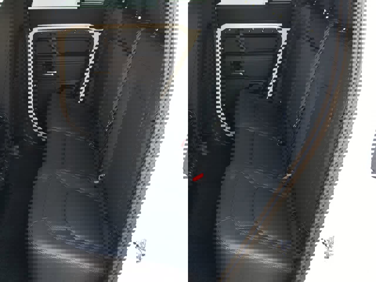 Used 2025 Land Rover Defender 110 S AWD/4WD image 21