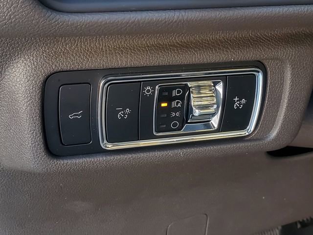 Certified 2024 Lincoln Corsair AWD w/ Equipment Group 101A image 11