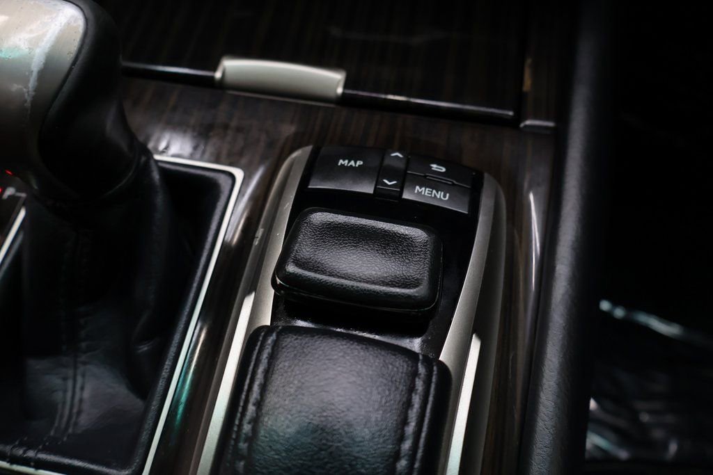 Used 2016 Lexus LS 460 w/ Comfort Package image 25