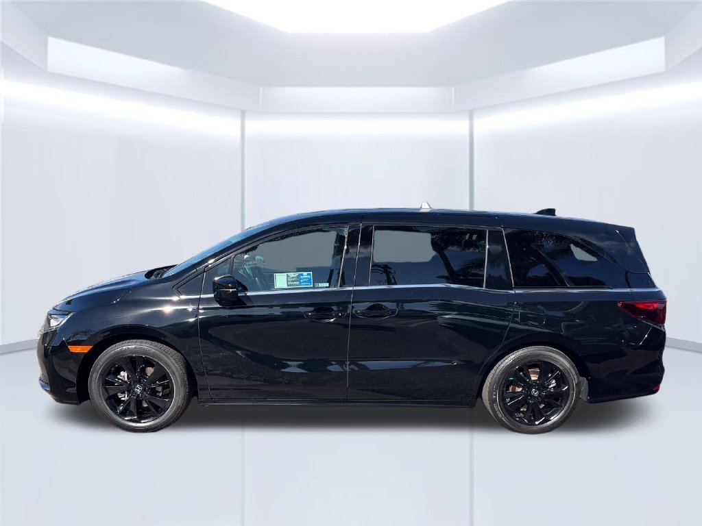 Used 2024 Honda Odyssey Sport image 2
