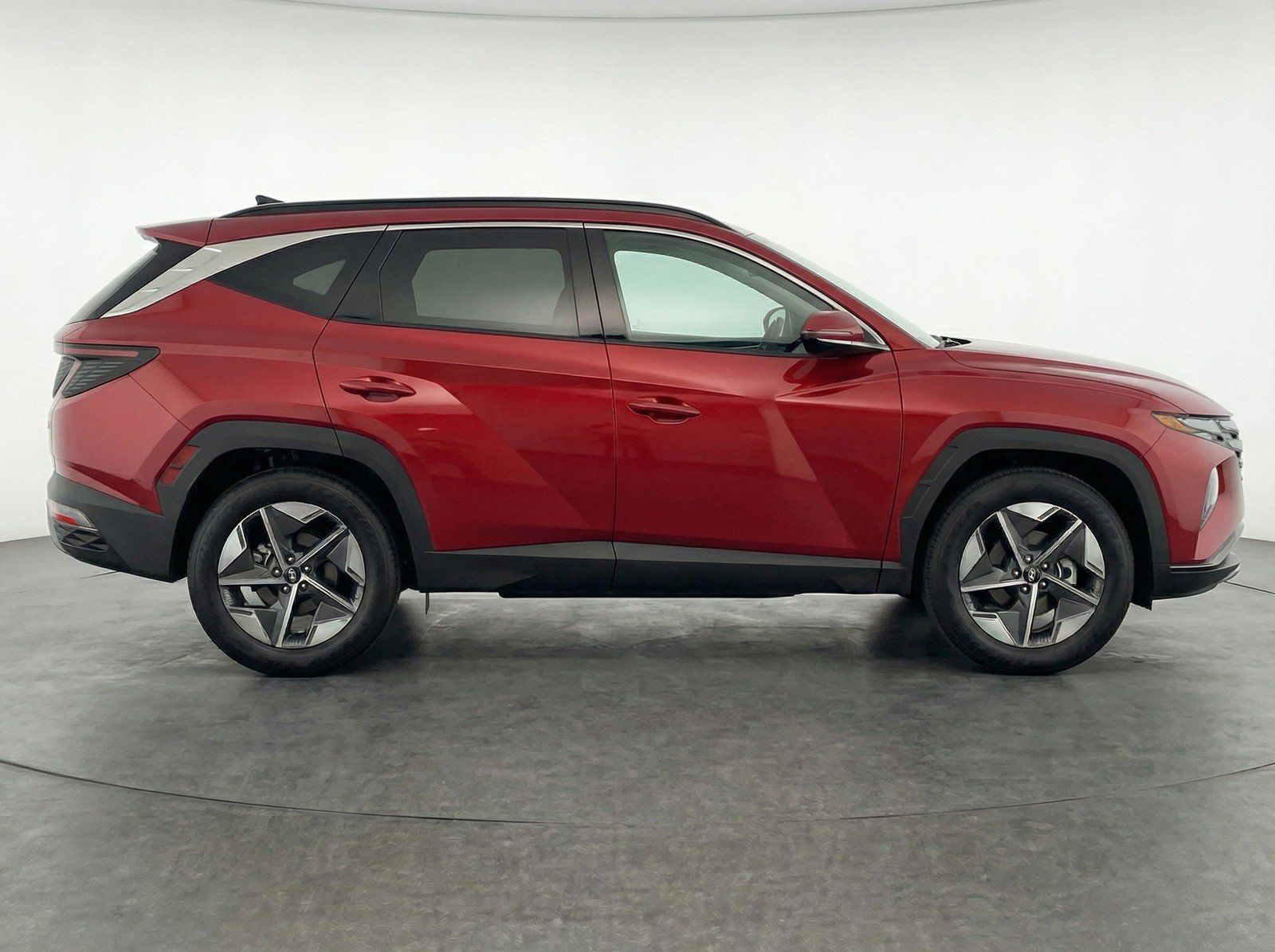 Used 2025 Hyundai Tucson SEL FWD image 11