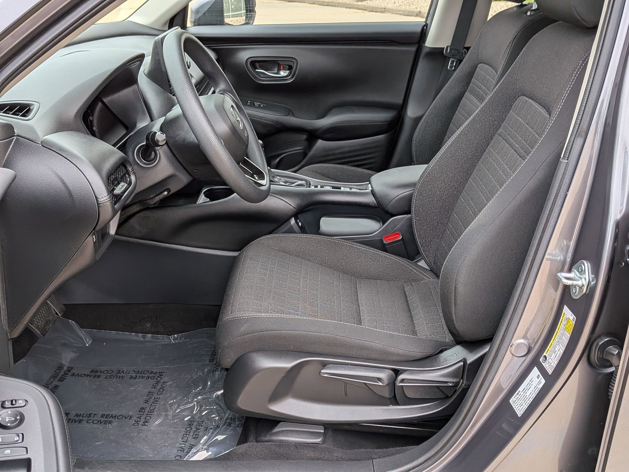 Certified 2023 Honda HR-V LX image 12