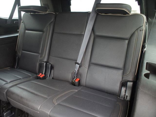 Used 2023 Chevrolet Suburban Premier image 15