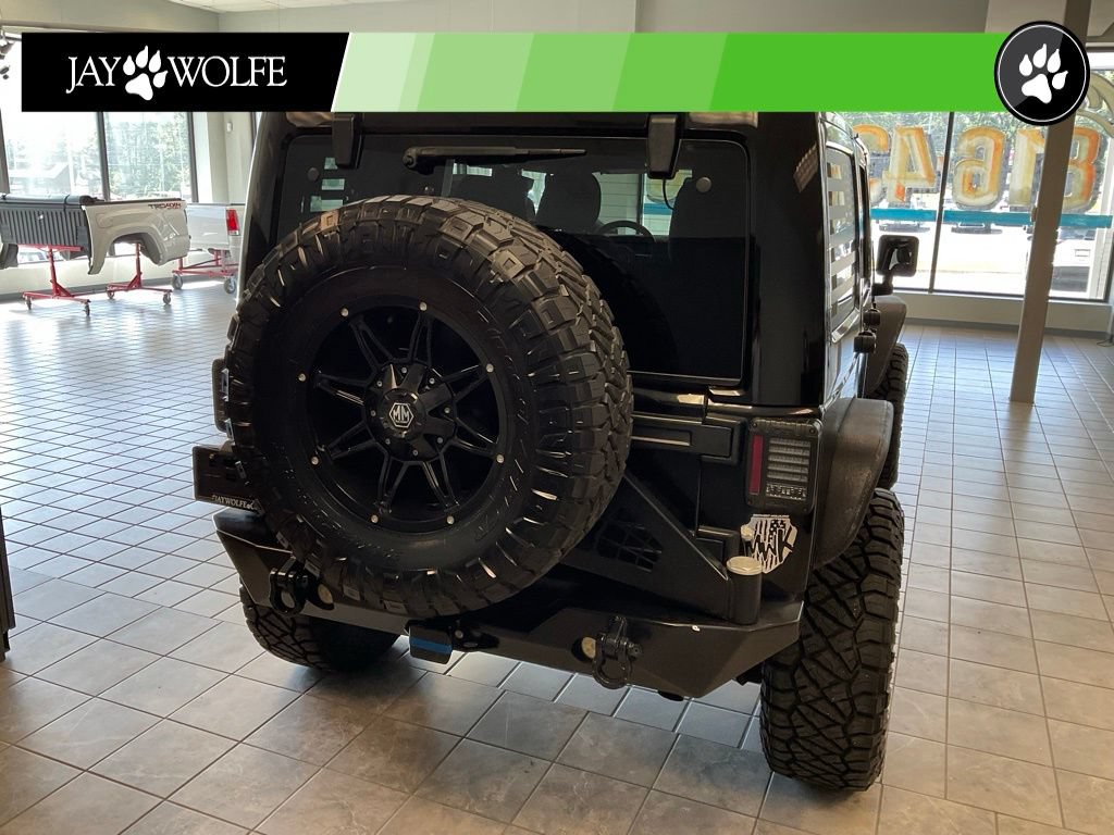 Used 2014 Jeep Wrangler Unlimited Rubicon w/ Connectivity Group AWD/4WD image 6